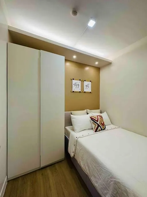 Appartamento Condotel Vibe At Spring Residences Near Airport Manila