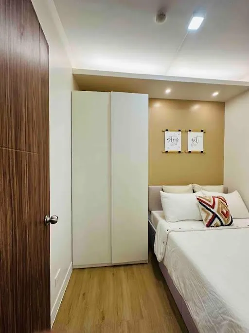 Condotel Vibe At Spring Residences Near Airport Manila Appartamento