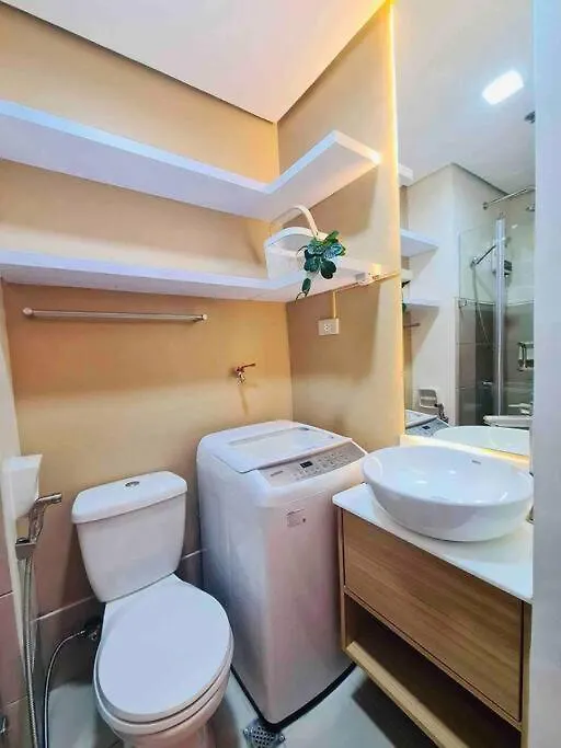 Condotel Vibe At Spring Residences Near Airport Manila 0*,  Filippine